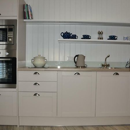 Appartamento Sunny Corner Mousehole Esterno foto